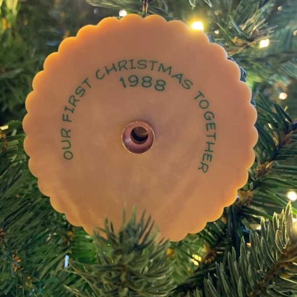 Vintage 1988 Hallmark Ornament - Picture 3 of 3